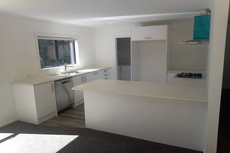 Photo of property in 35a Northall Road, New Lynn, Auckland, 0600