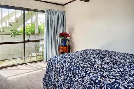 Photo of property in 33 Leeward Drive, Whitby, Porirua, 5024