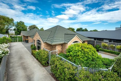 Photo of property in 2/252 Mairehau Road, Burwood, Christchurch, 8083