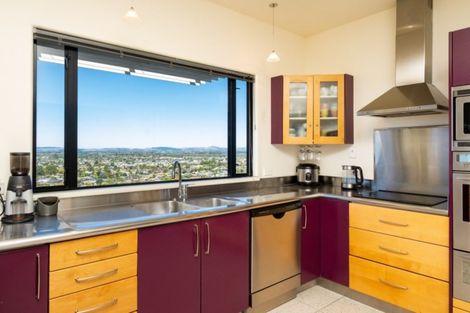 Photo of property in 32 Cumberland Rise, Taradale, Napier, 4112