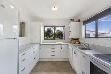 Photo of property in 152 Kiwi Road, Whangamata, 3620
