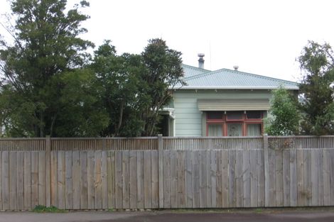 Photo of property in 10a Stewart Crescent, Hokowhitu, Palmerston North, 4410