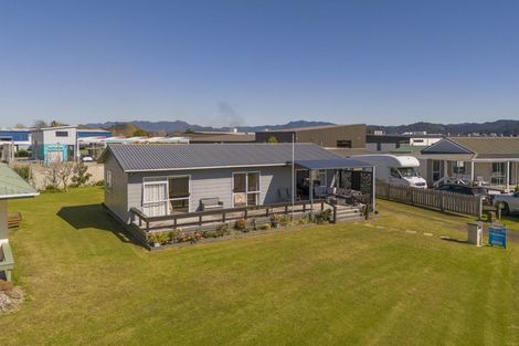 Photo of property in 21 Endeavour Close, Whitianga, 3510