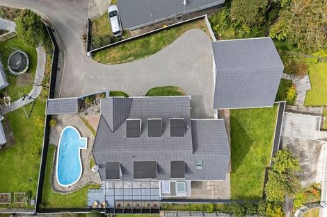 Photo of property in 3 Gonville Street, Tawa, Wellington, 5028