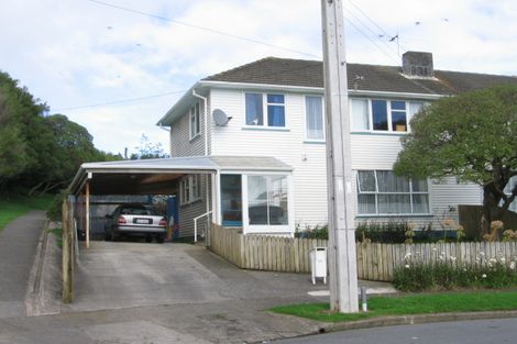 Photo of property in 21 Derby Place, Cannons Creek, Porirua, 5024