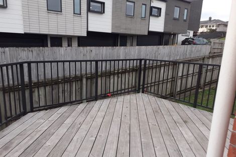 Photo of property in 13 Lewis Road, Pakuranga, Auckland, 2010