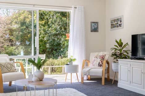 Photo of property in 53 Karu Crescent, Waikanae, 5036