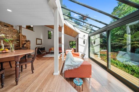 Photo of property in 11 Kereru Place, Upper Vogeltown, New Plymouth, 4310