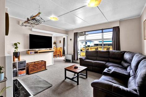 Photo of property in 112 Waihi Road, Hawera, 4610