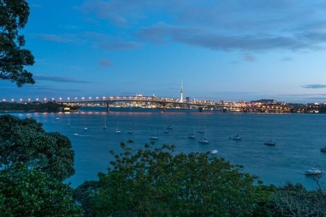 Photo of property in 11 Hinemoa Street, Birkenhead, Auckland, 0626