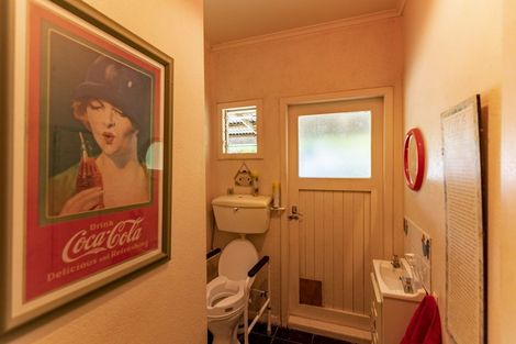 Photo of property in 52 Mcgreevy Street, Waipawa, 4210