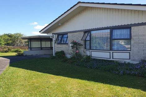 Photo of property in 8b Kent Street, Waiuku, 2123