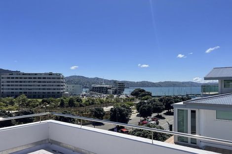 Photo of property in Fountain Court, 48u8 Oriental Parade, Oriental Bay, Wellington, 6011