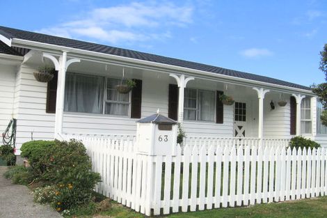 Photo of property in 63 Thurleigh Grove, Karori, Wellington, 6012