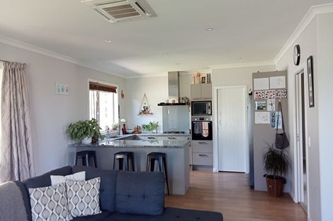 Photo of property in 9 Hudson Place, Paraparaumu, 5032