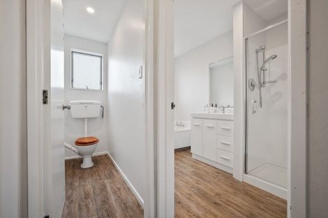 Photo of property in 32 Prestons Road, Redwood, Christchurch, 8051