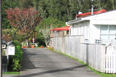 Photo of property in 1/712 Swanson Road, Swanson, Auckland, 0612