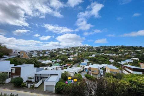 Photo of property in 65u5 Tiketike Way, Brooklyn, Wellington, 6021