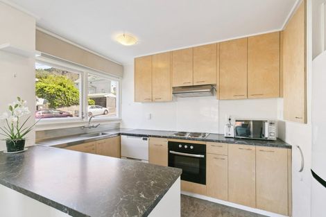 Photo of property in Newman Court Apartments, 2 Newman Terrace, Thorndon, Wellington, 6011