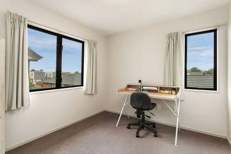 Photo of property in 15c Burdale Street, Riccarton, Christchurch, 8011