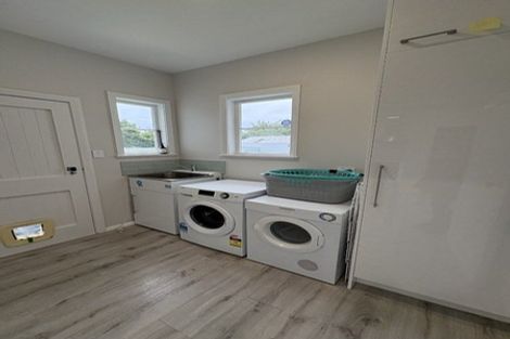 Photo of property in 74 Durham Crescent, Fairfield, Lower Hutt, 5011