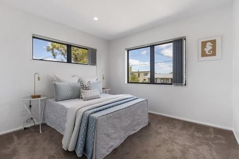 Photo of property in 19a Muir Avenue, Mangere Bridge, Auckland, 2022