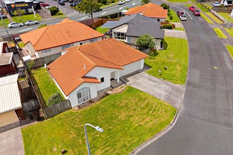 Photo of property in 1/5 Dana Place, Somerville, Auckland, 2014