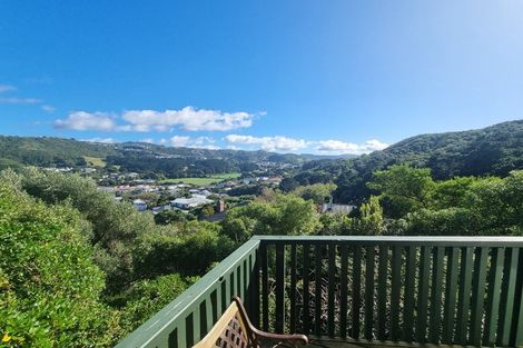 Photo of property in 20 Bay Lair Grove, Island Bay, Wellington, 6023