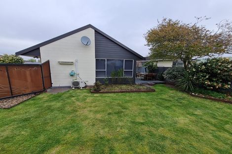 Photo of property in 12 Greenock Street, Redwood, Christchurch, 8051