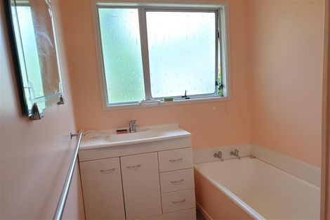 Photo of property in 88 John Downs Drive, Browns Bay, Auckland, 0630