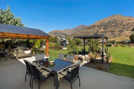Photo of property in 13 Poolburn Court, Lake Hayes, Queenstown, 9304
