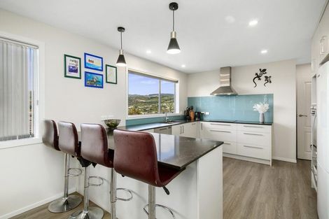 Photo of property in 4 Saint Aidans Way, Tawa, Wellington, 5028
