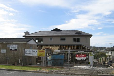Photo of property in 4 Hyde Road, Rothesay Bay, Auckland, 0630