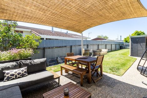 Photo of property in 21 Shortland Street, Tamatea, Napier, 4112