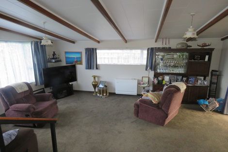 Photo of property in 33 Orowaiti Road, Westport, 7825