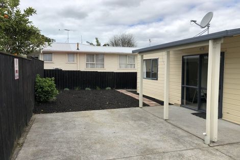 Photo of property in 40 Larne Avenue, Pakuranga Heights, Auckland, 2010