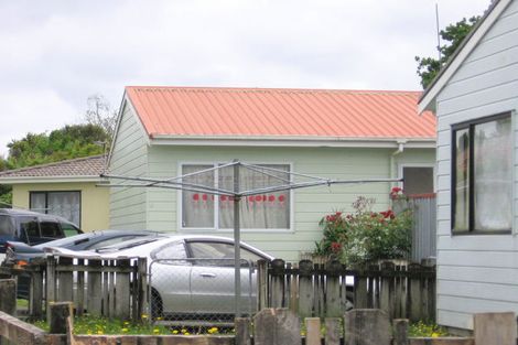 Photo of property in 5 Selak Place, Glen Eden, Auckland, 0602