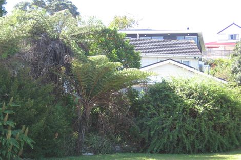 Photo of property in 49a Seaton Road, Murrays Bay, Auckland, 0630