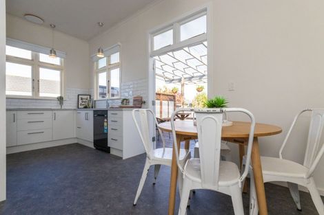 Photo of property in 60 Albert Street, Palmerston North, 4414