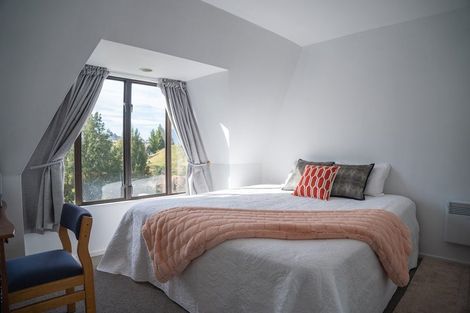 Photo of property in Goldridge Apartments, 21/43 Goldridge Way, Queenstown, 9300