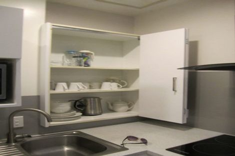 Photo of property in Terrace Tower Apartments, 1e/126 The Terrace, Wellington Central, Wellington, 6011