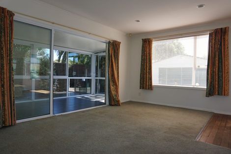 Photo of property in 403 Mairehau Road, Parklands, Christchurch, 8083