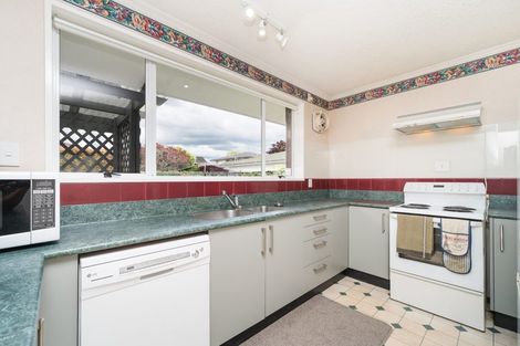 Photo of property in 25 Chippendale Crescent, Highbury, Palmerston North, 4412