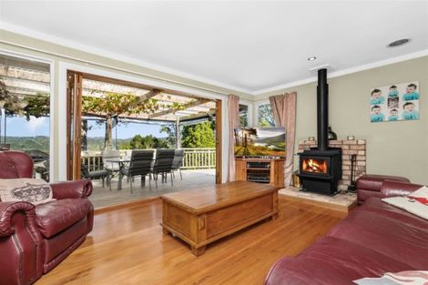 Photo of property in 188 Forest Hill Road, Waiatarua, Auckland, 0612