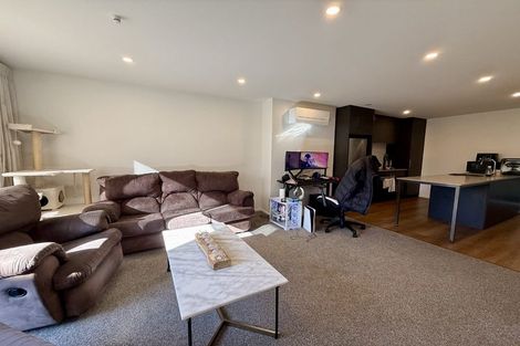 Photo of property in 9/564 High Street, Boulcott, Lower Hutt, 5010