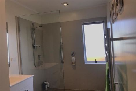 Photo of property in 163 Don Buck Road, Massey, Auckland, 0614