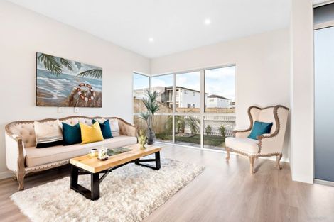 Photo of property in 16 Toanui Road, Hobsonville, Auckland, 0616