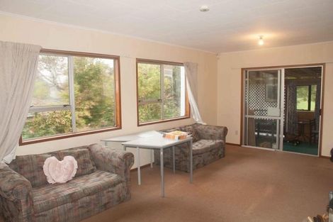 Photo of property in 42 Fruitvale Road, New Lynn, Auckland, 0600