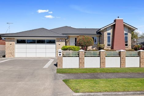 Photo of property in 11 Wesley Avenue, Frankleigh Park, New Plymouth, 4310