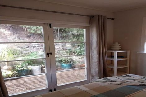 Photo of property in 55 Sylvan Valley Avenue, Titirangi, Auckland, 0604